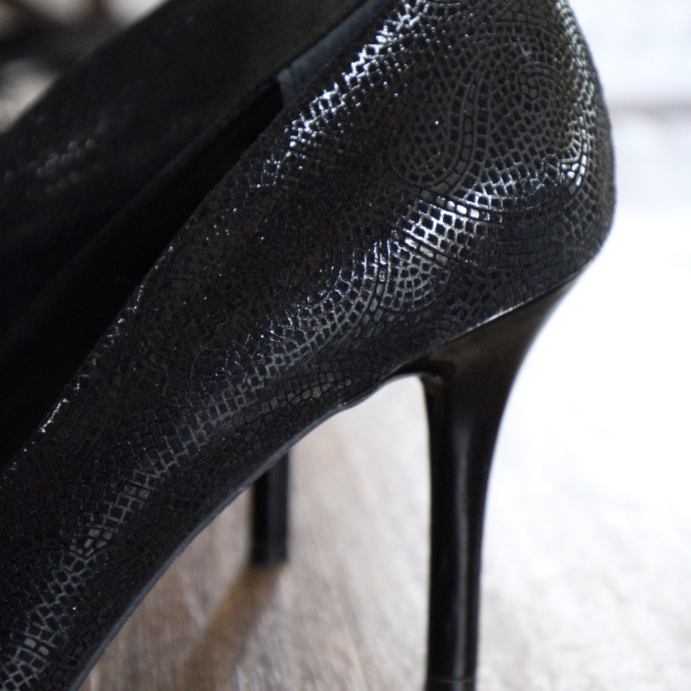 Black Heels, 2 1/2 Inch